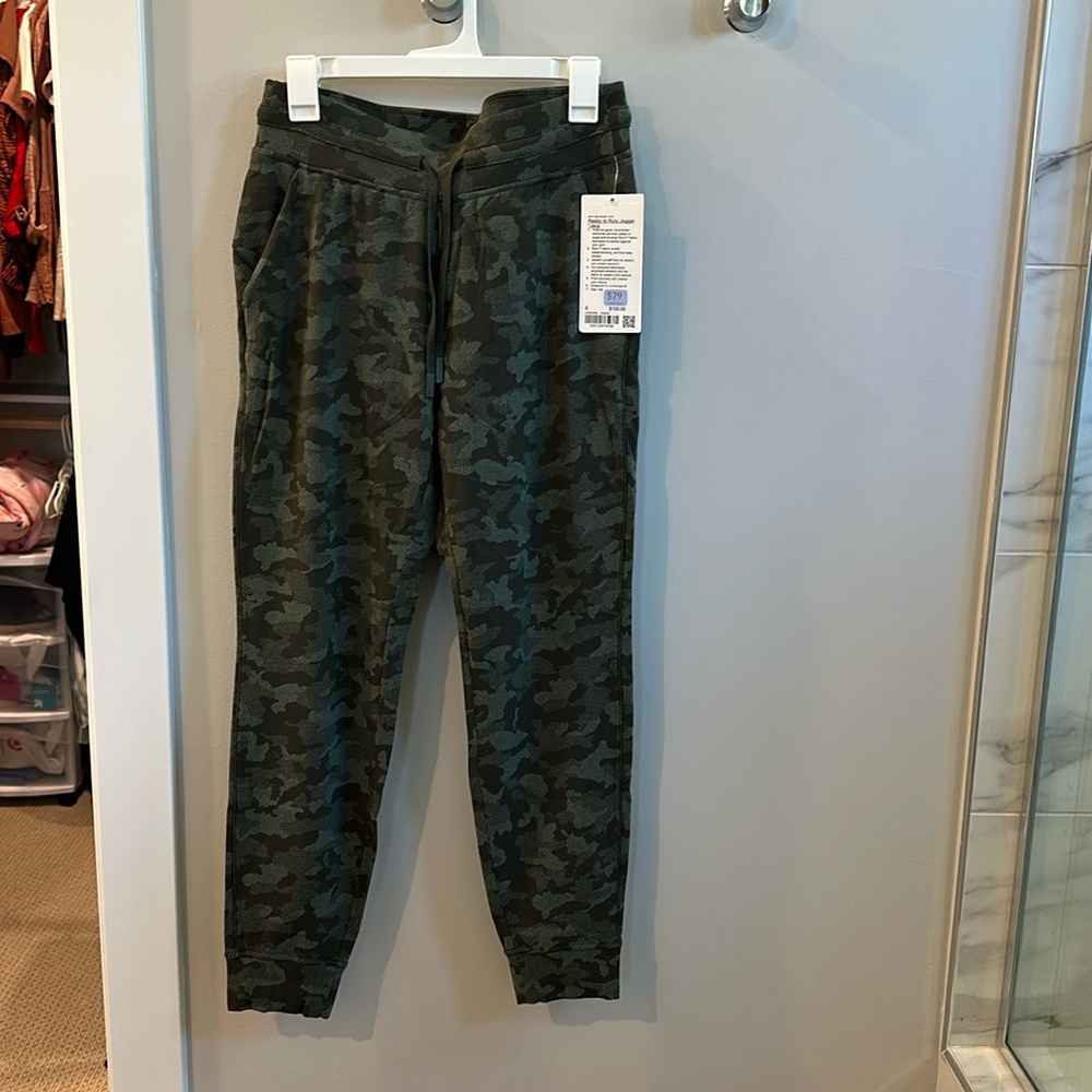 LULULEMON JOGGERS
